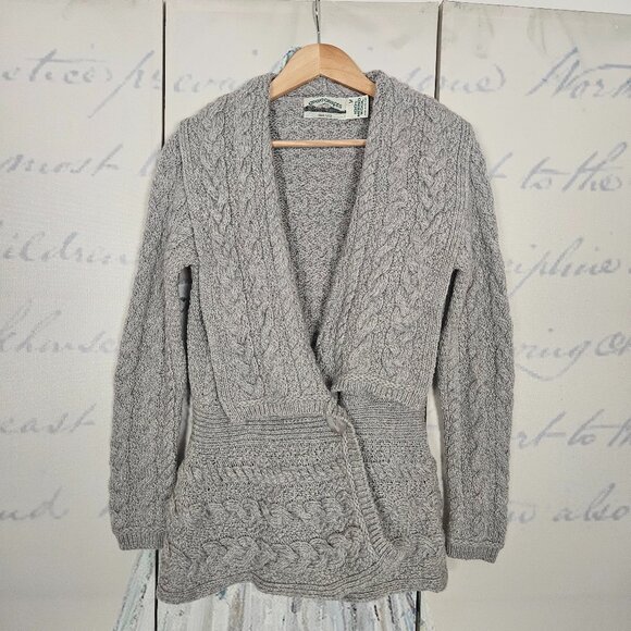Aran Crafts Cable Knit Cardigan Size Medium 100% Merino Wool - Picture 1 of 5